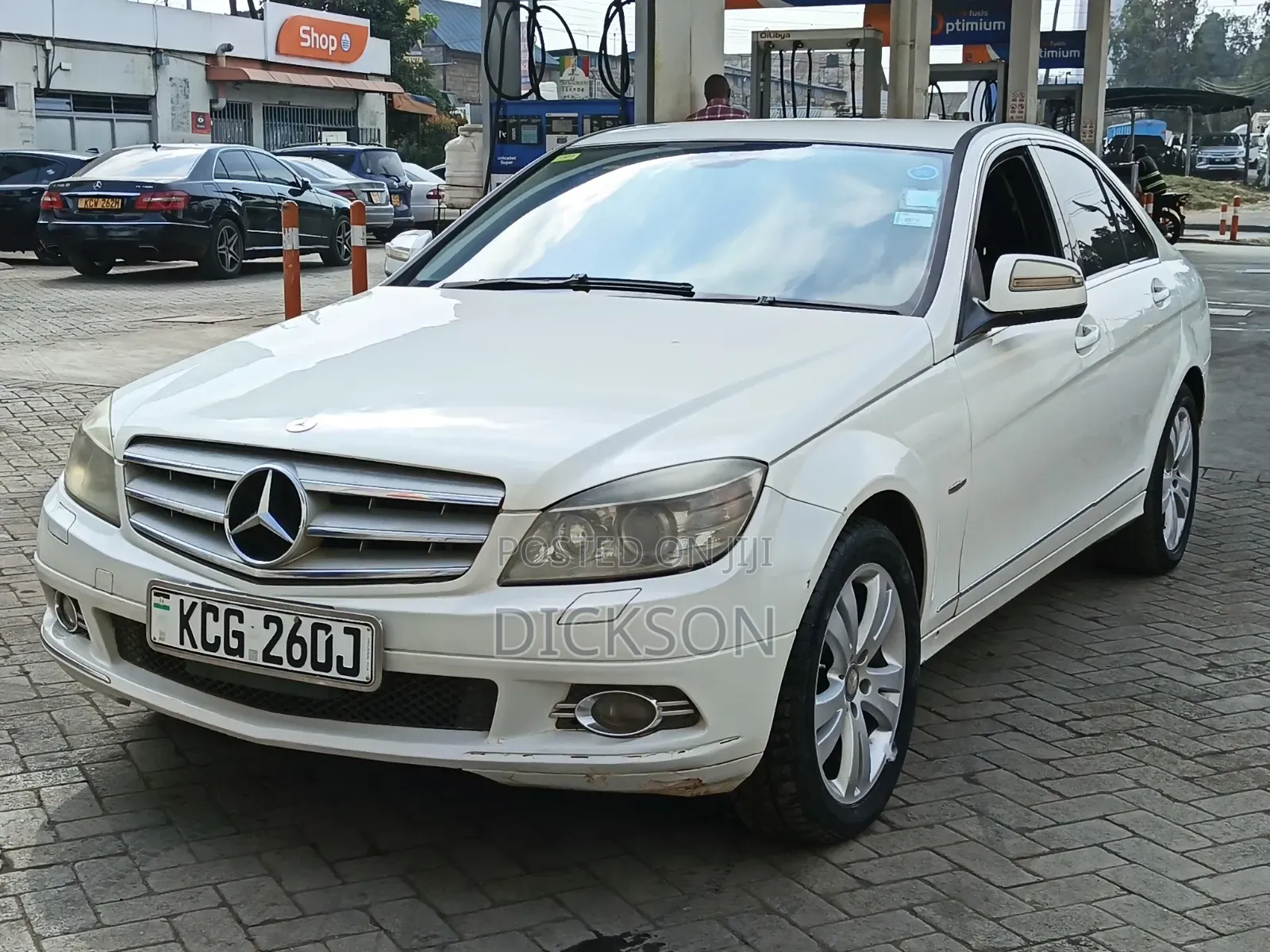 Mercedes-Benz C200 2010 White