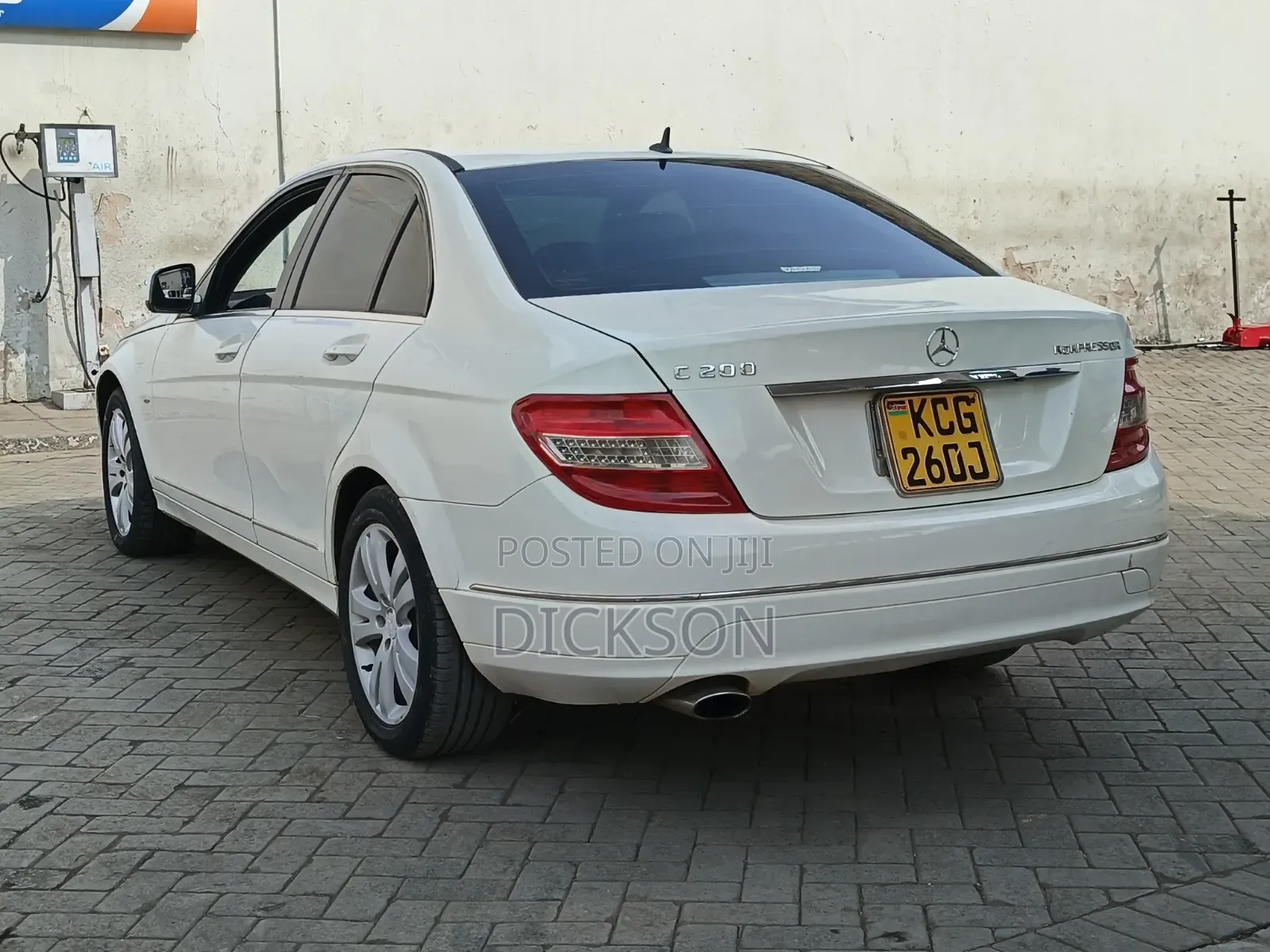 Mercedes-Benz C200 2010 White