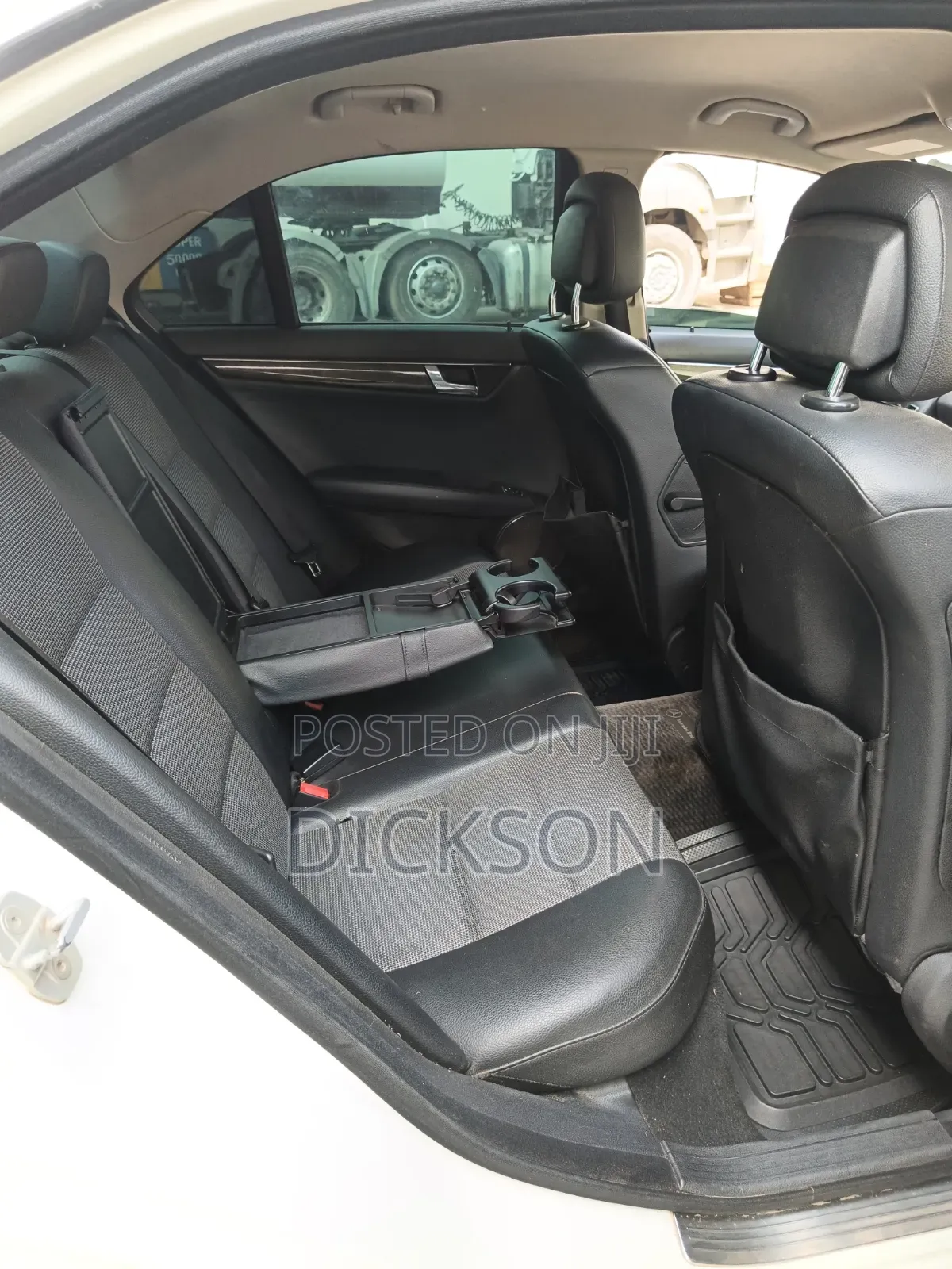 Mercedes-Benz C200 2010 White