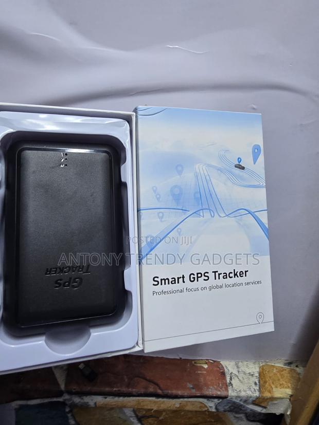 P11 4G LTE GPS Tracker With 20000mAh Battery Magnet - thumbnail 2