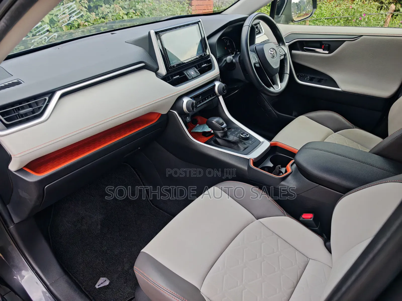 Toyota RAV4 2021 Gray