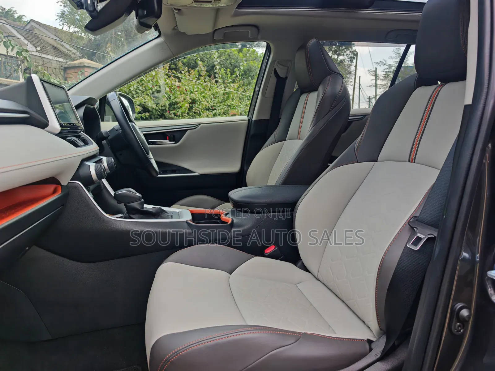 Toyota RAV4 2021 Gray