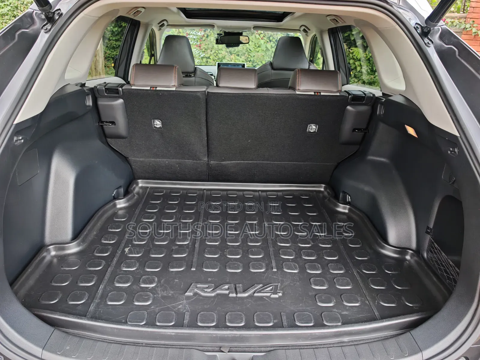 Toyota RAV4 2021 Gray