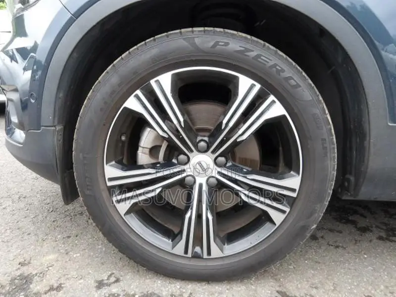Volvo XC40 2019 Blue