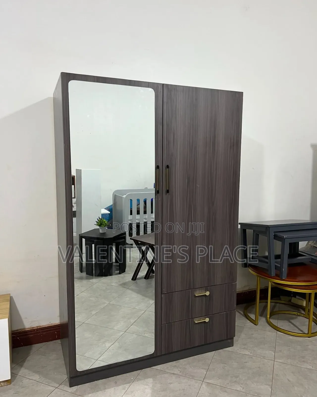 Wardrobe 4x6ft Wardrobe 4x6ft