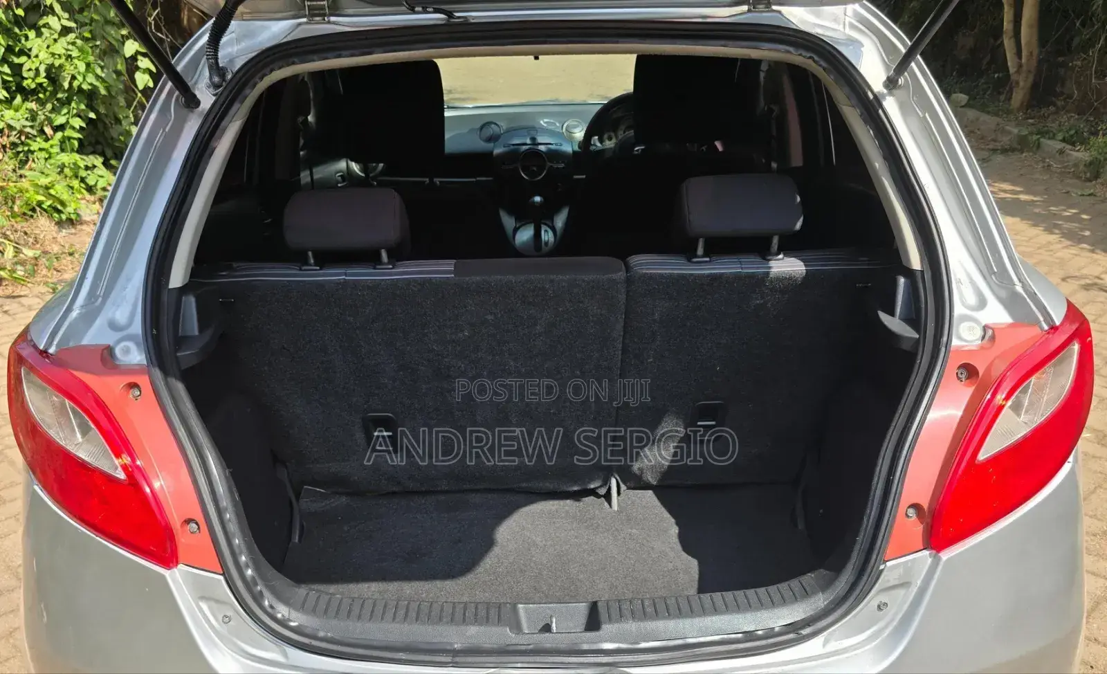 Mazda Demio 2010 Silver