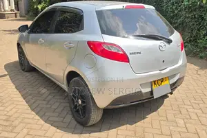 Mazda Demio 2010 Silver