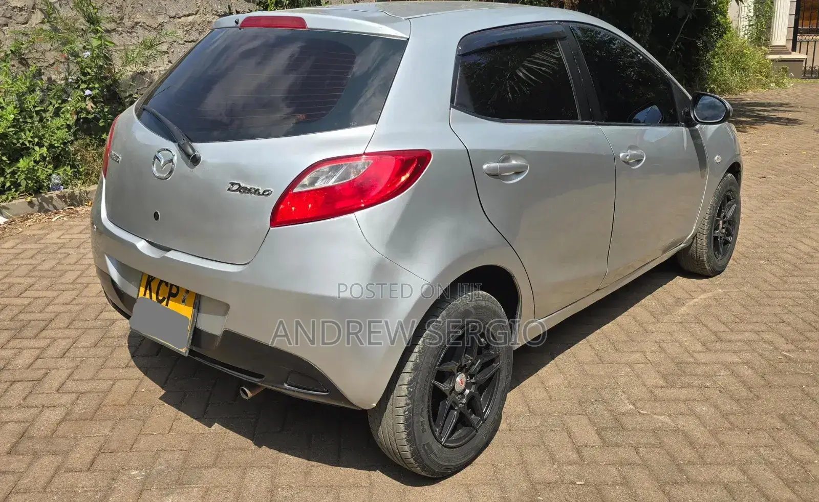 Mazda Demio 2010 Silver
