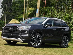Toyota RAV4 2021 Gray