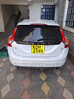 Volvo V60 2015 White