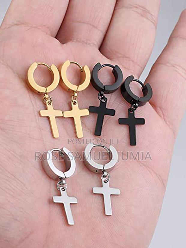 Cross Earings Pierced - main view
