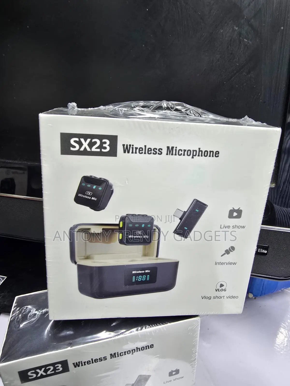 SX23 Clip-on Wireless Mic With Noise Reduction Technology