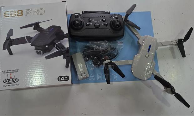 E88/E99 Toy Drone