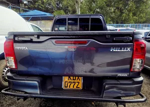 Toyota Hilux 2021 Gray