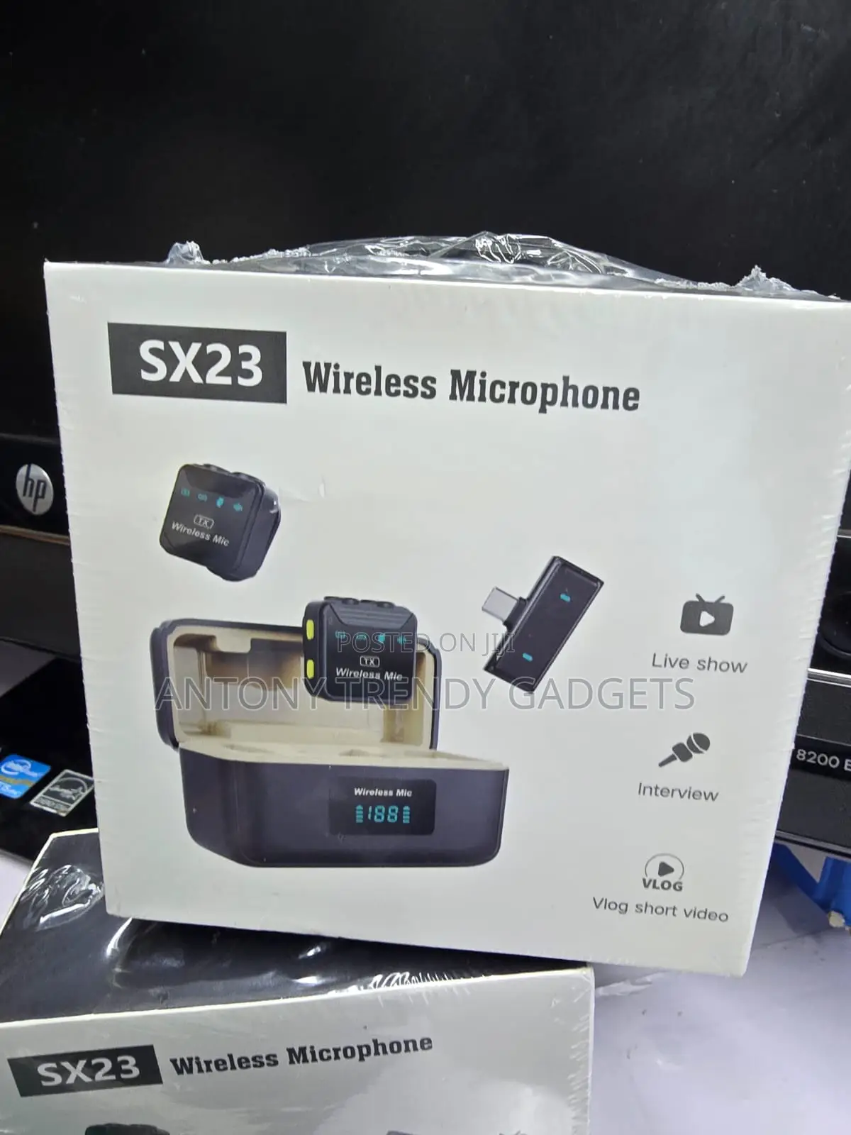 SX23 Wireless Clip-on Microphone for iPhone Android