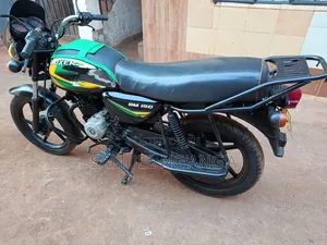 Bajaj Boxer 2019 Black
