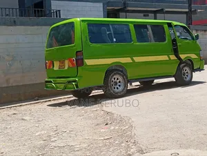 Toyota HiAce 1996 Green