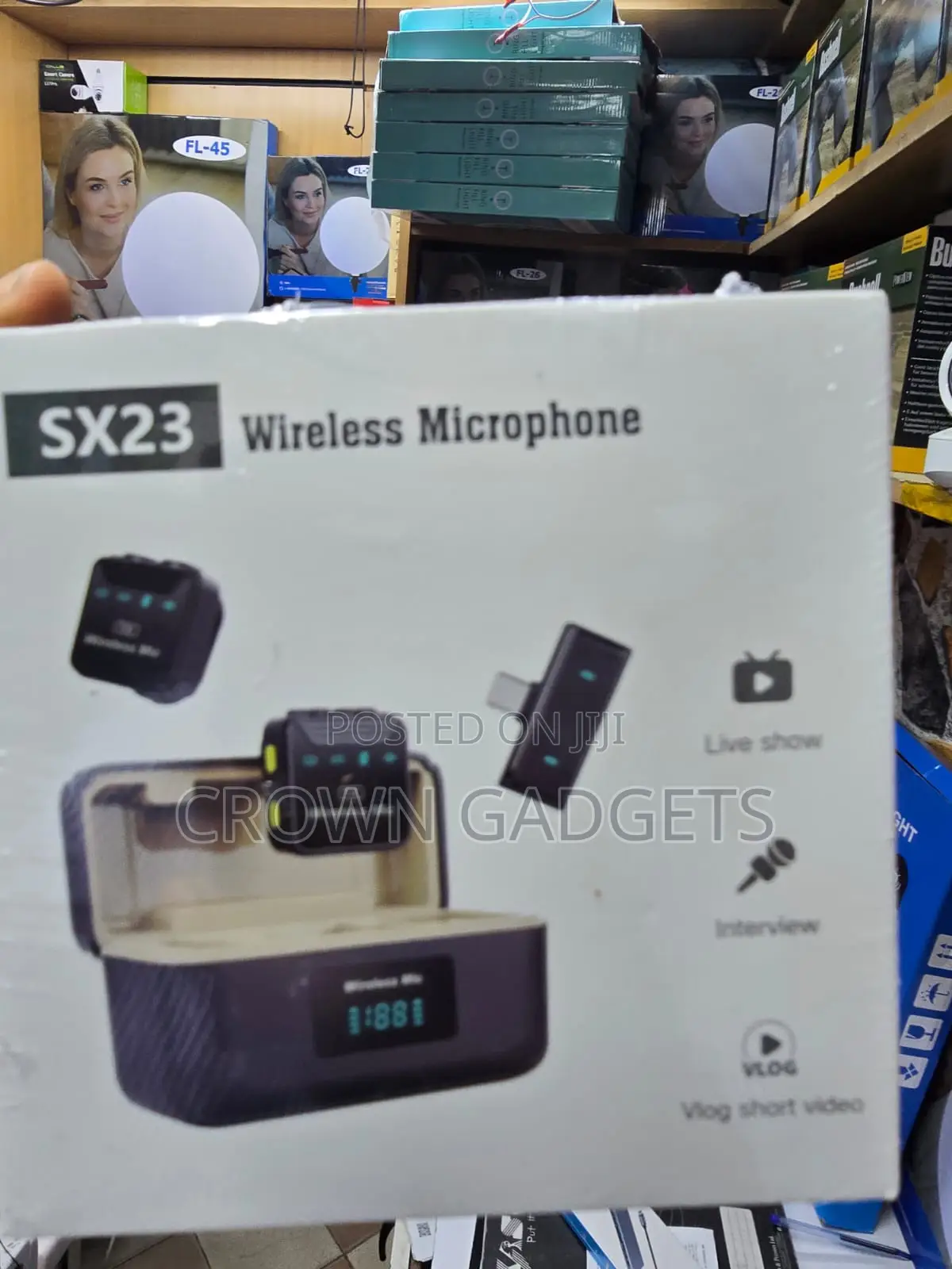 SX23 Rechargeable Wireless Microphone for Live Streaming