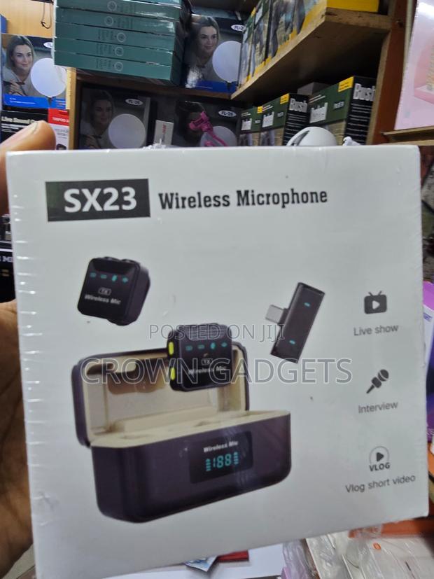 SX23 Professional Wireless Microphone Kit With Charging Case - main view