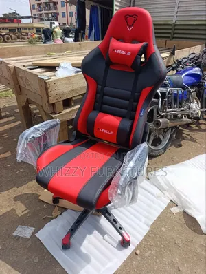 Racing Style Gaming Chair – Adjustable Comfortable