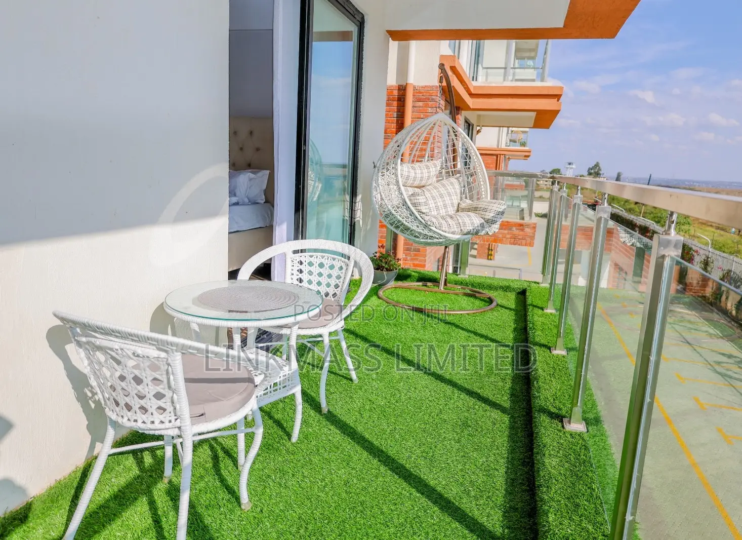 Furnished 3bdrm Apartment in Apple Tree Apartment, Hotel 67 Area