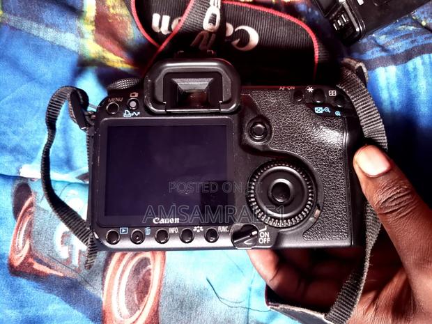 Canon 50d With All Accessories - thumbnail 3