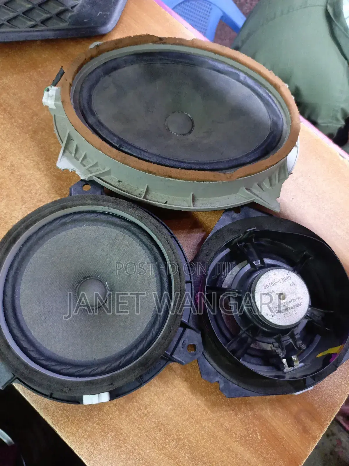 Universal Toyota Speakers