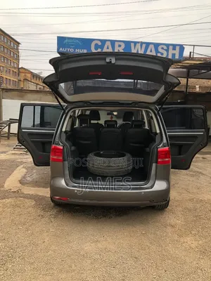 Volkswagen Touran 2014 Gray