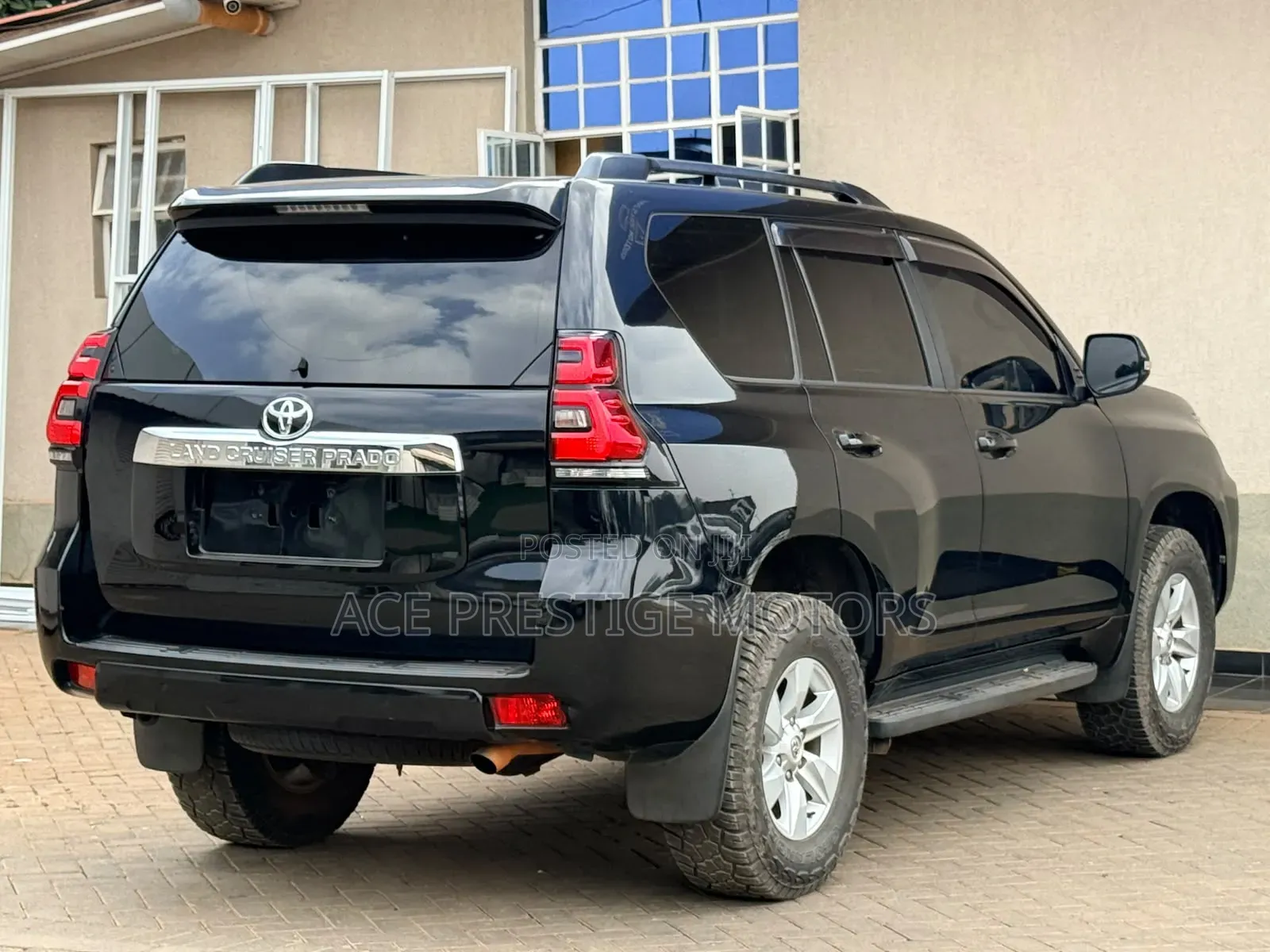 Toyota Land Cruiser Prado 2018 Black