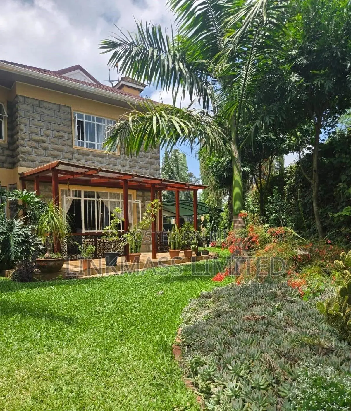5bdrm House in Katani Rd for sale