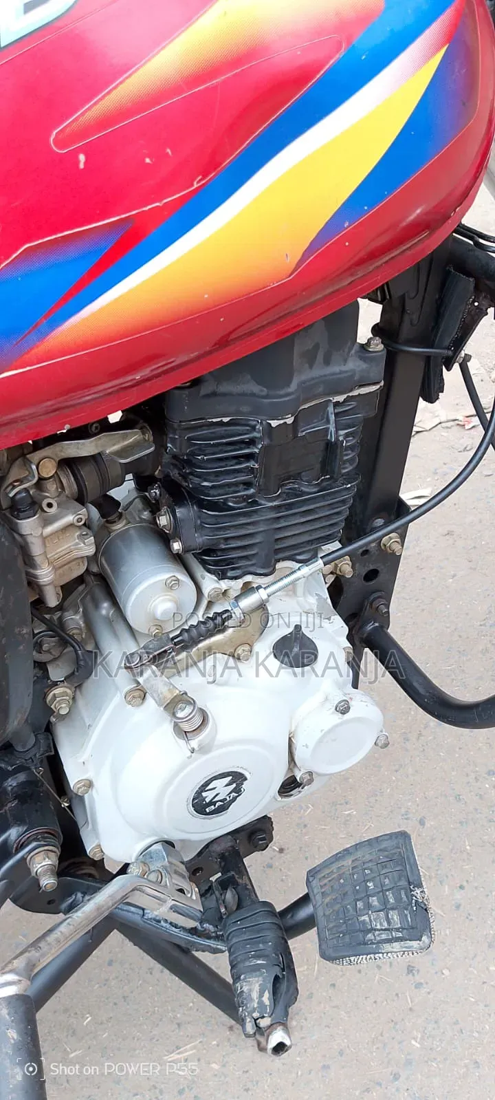 Bajaj Boxer 150 UG 2022 Red