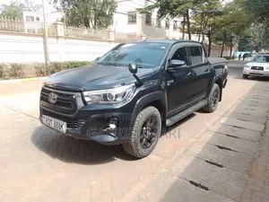 Toyota Hilux 2019 Black