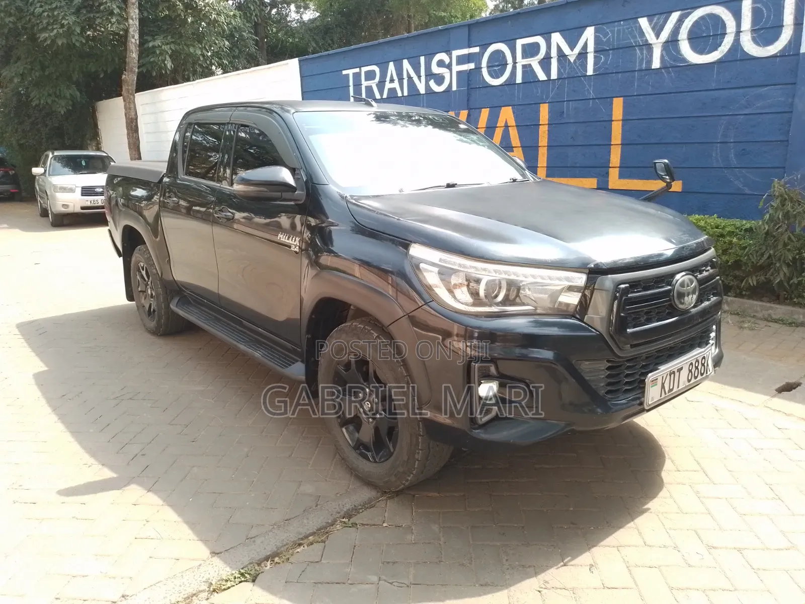 Toyota Hilux 2019 Black