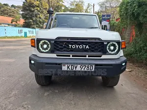Toyota Land Cruiser 79 Series 2008 White