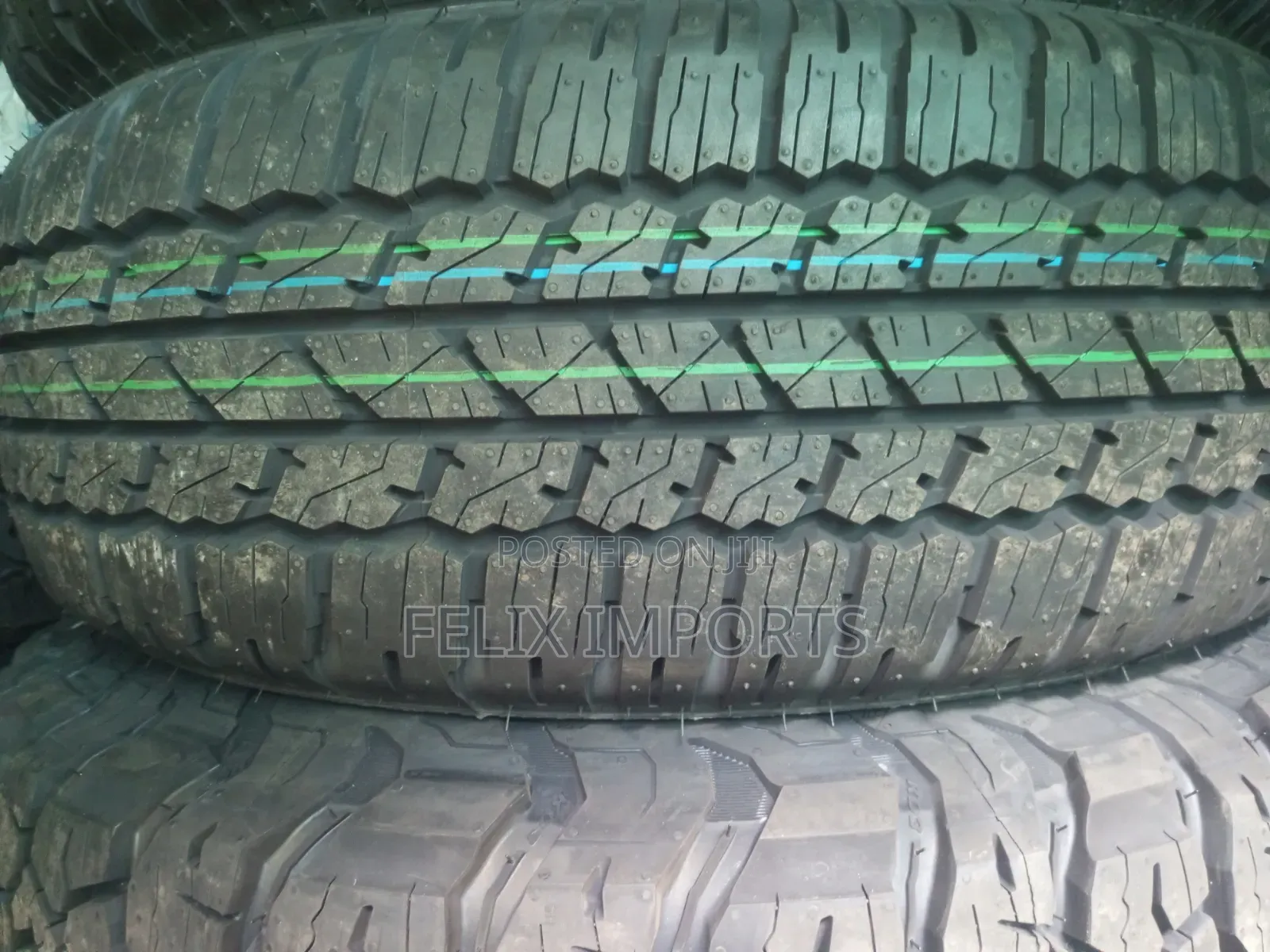 265/65r17 Bridgestone AT 693