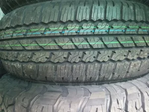 265/65r17 Bridgestone AT 693