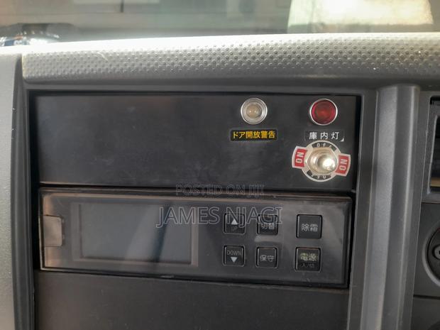 Isuzu Elf Refrigerator Body - thumbnail 4