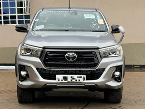 Toyota Hilux 2.4 Diesel 2020 Silver