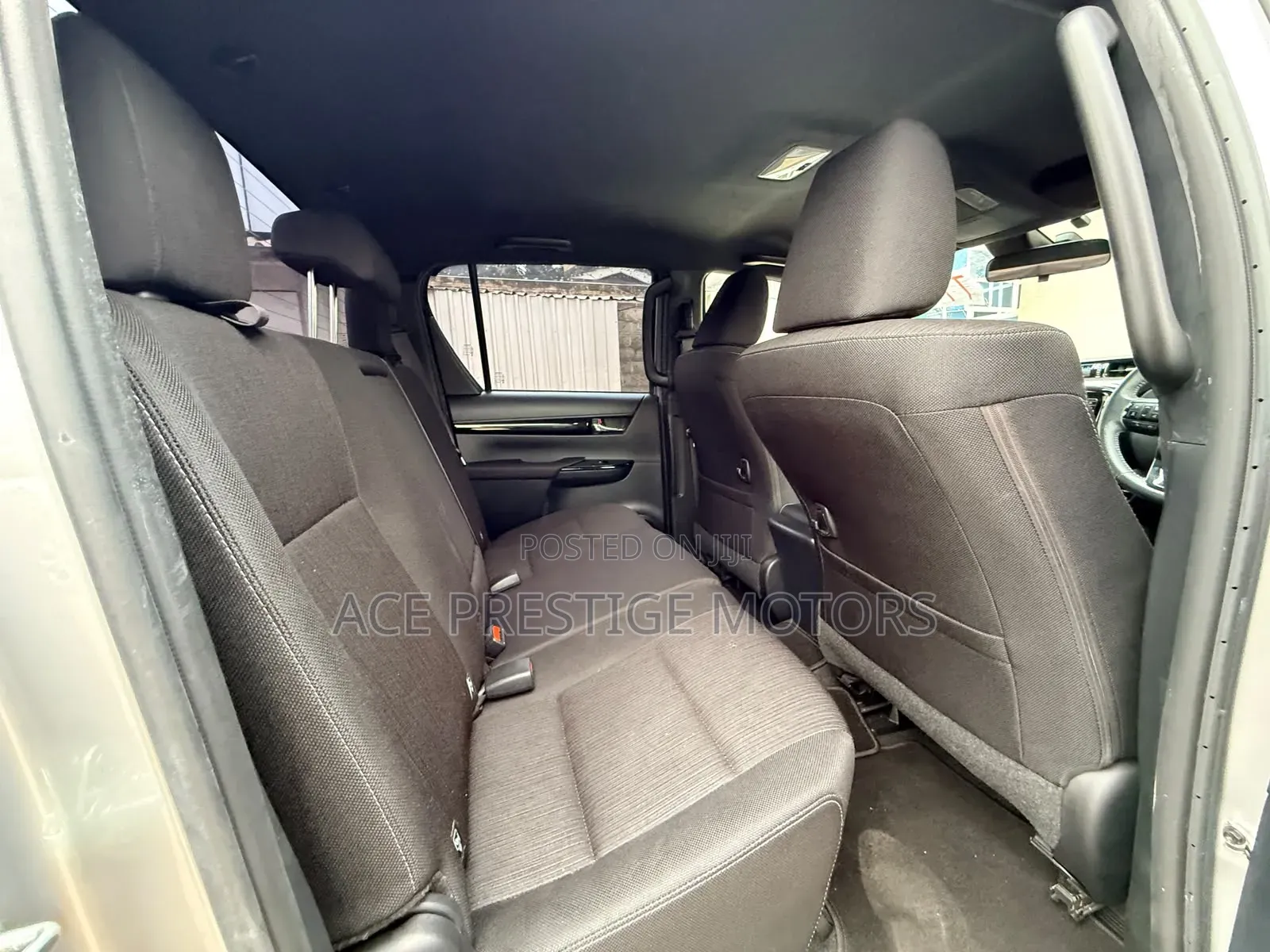 Toyota Hilux 2.4 Diesel 2020 Silver
