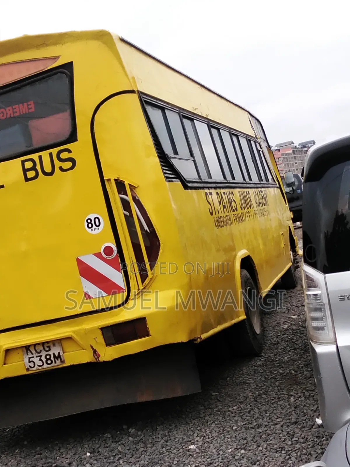 Isuzu NQR 2014 Yellow