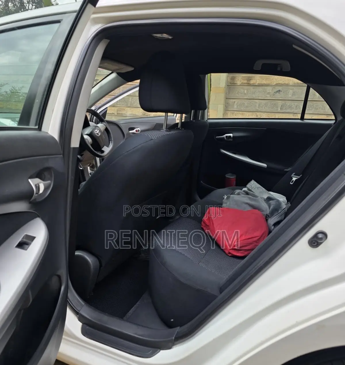 Toyota Corolla 2012 White