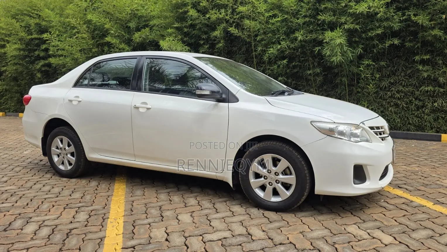 Toyota Corolla 2012 White