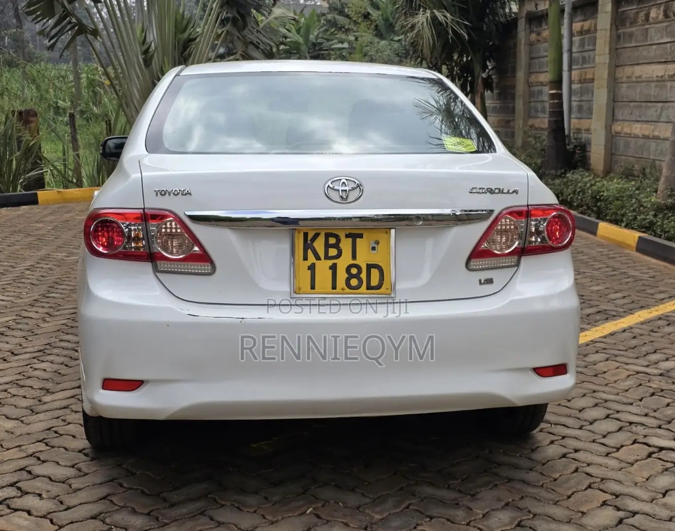 Toyota Corolla 2012 White