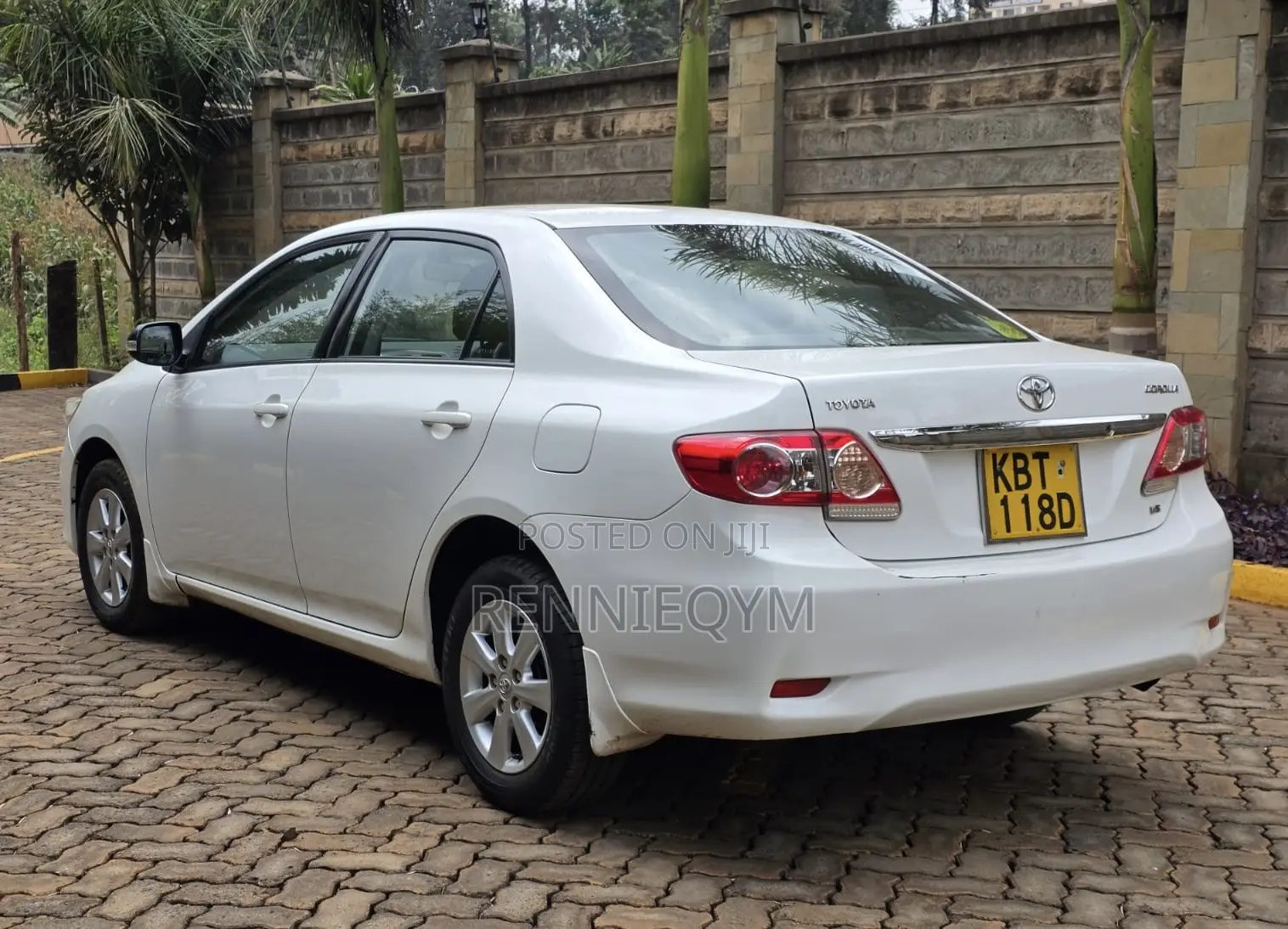 Toyota Corolla 2012 White