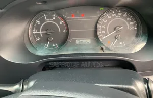 Toyota Hilux 2019 Gray