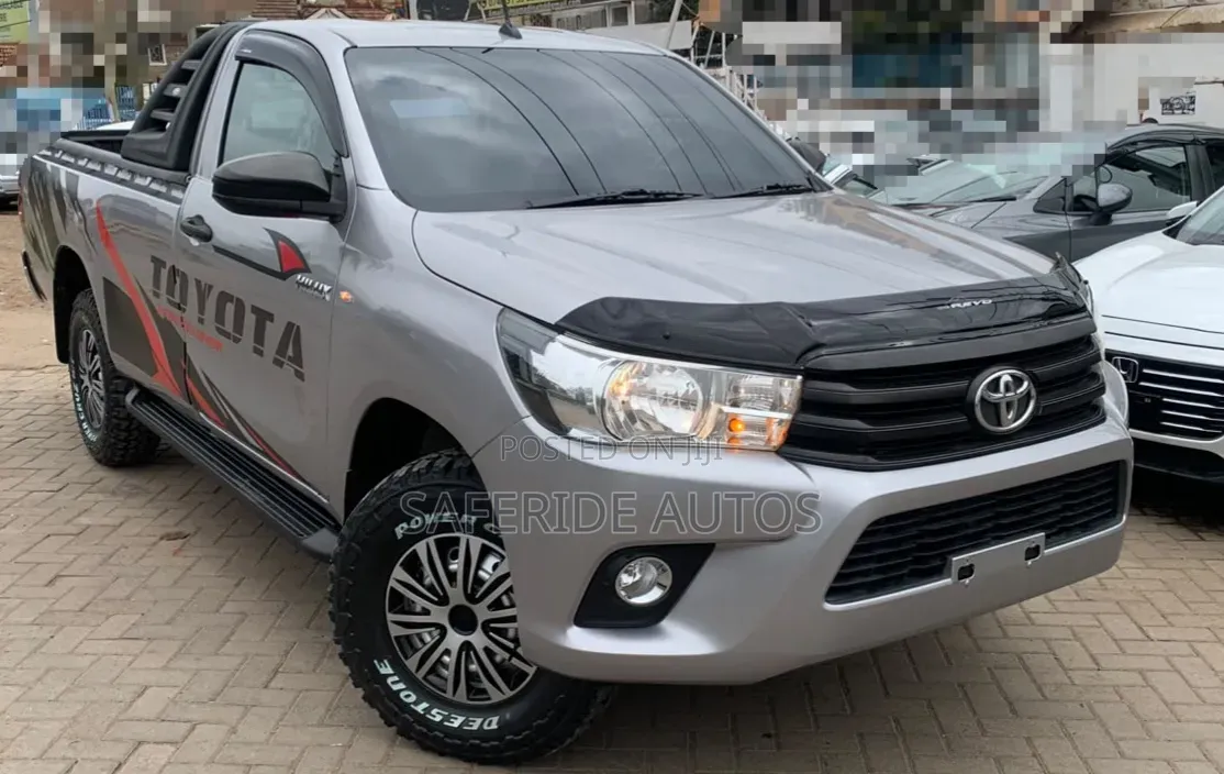 Toyota Hilux 2019 Gray