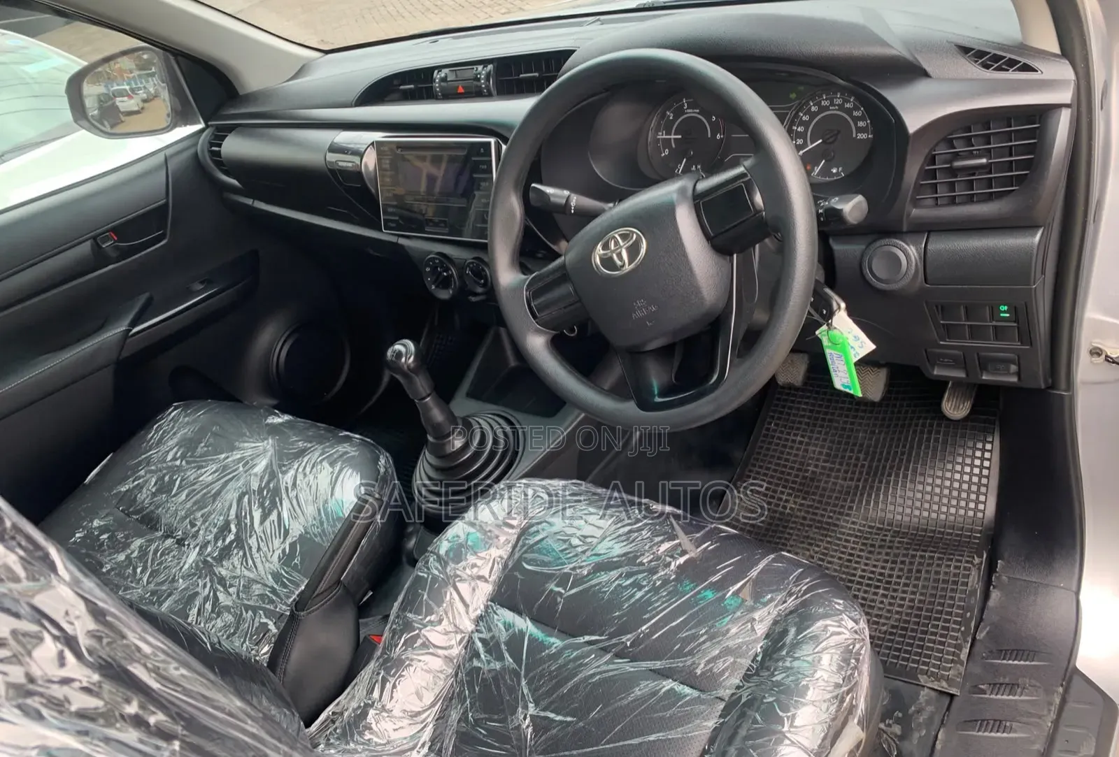 Toyota Hilux 2019 Gray
