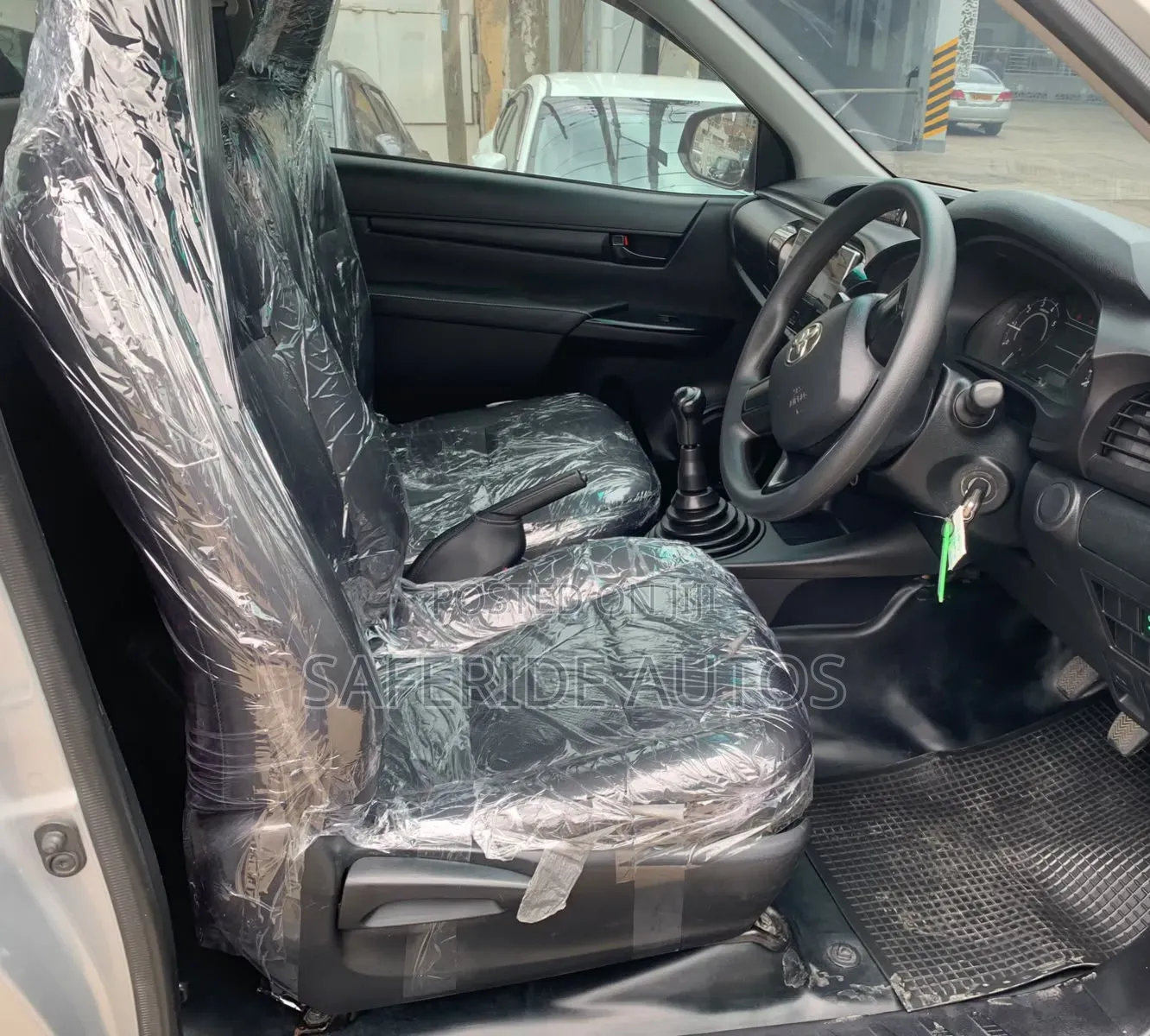 Toyota Hilux 2019 Gray