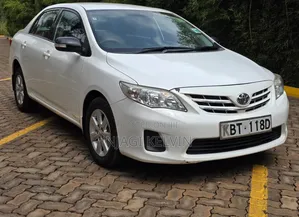 Toyota Corolla 2012 White