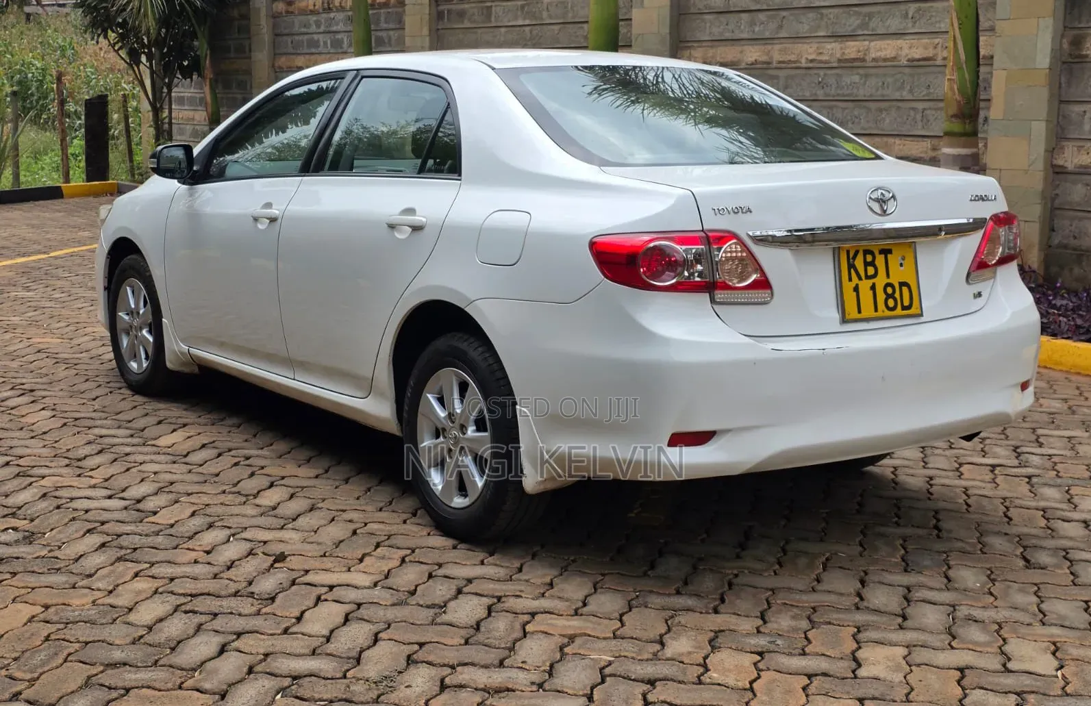 Toyota Corolla 2012 White